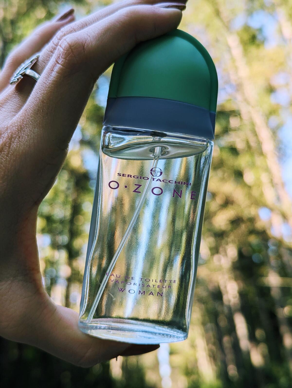 عطر ادکلن او-زون وومن سرجیو تاچینی - O-Zone Woman Sergio Tacchini - بررسی، قیمت و خرید