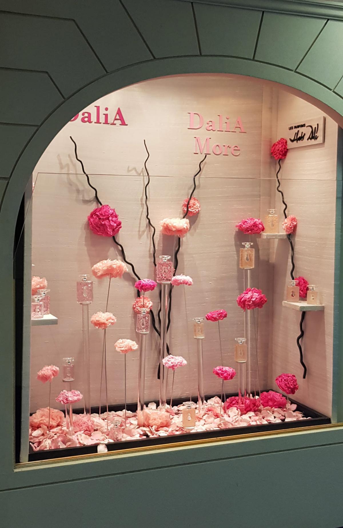 عطر ادکلن دالیا مور سالوادور دالی - DaliA More Salvador Dali - بررسی، قیمت و خرید