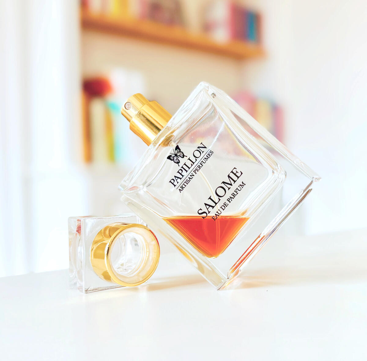 عطر ادکلن سالومه پَپیلون آرتیزان پِرفیومز - Salome Papillon Artisan Perfumes - بررسی، قیمت و خرید