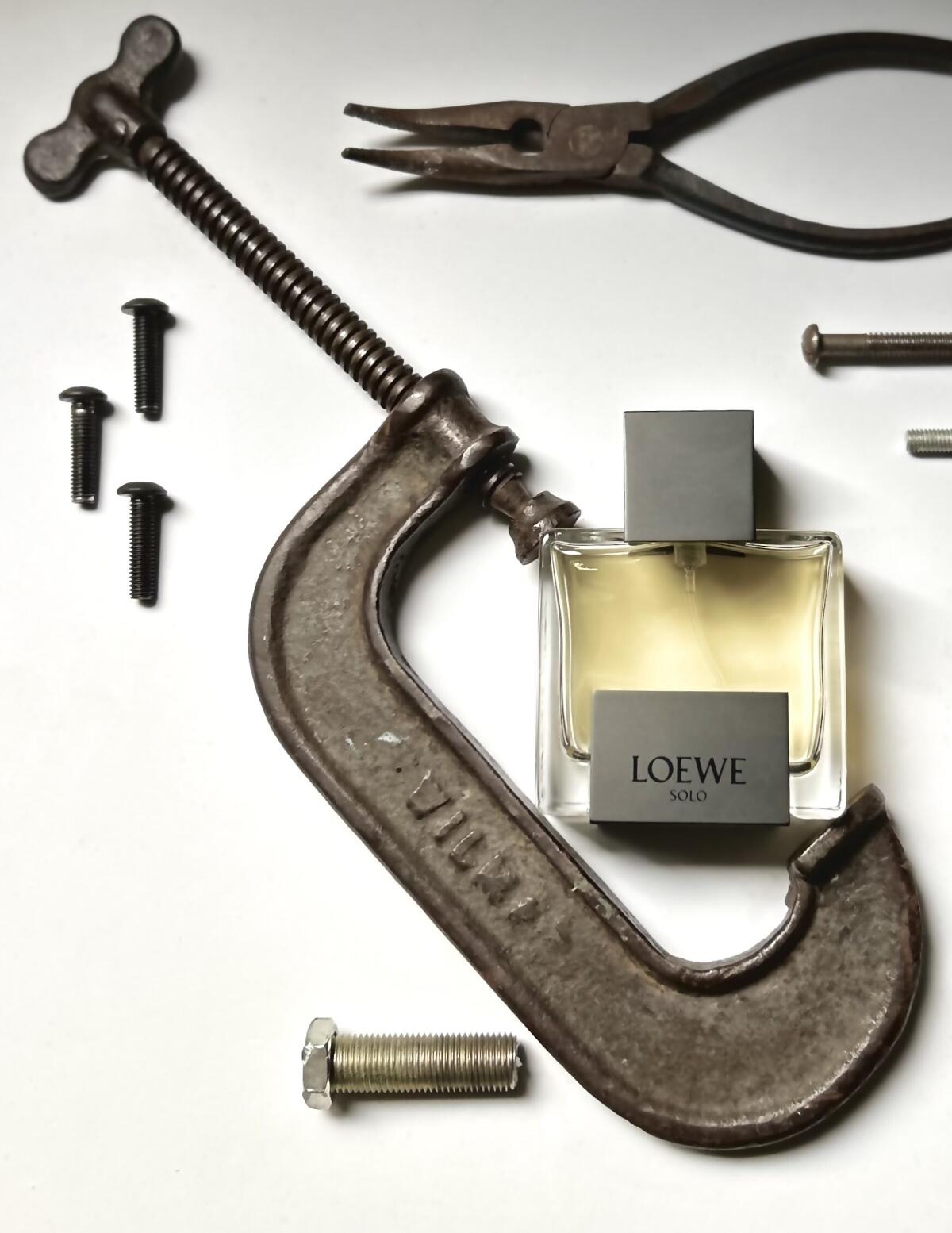 عطر ادکلن لووه سولو مرکوریو لووه - Loewe Solo Mercurio Loewe - بررسی، قیمت و خرید