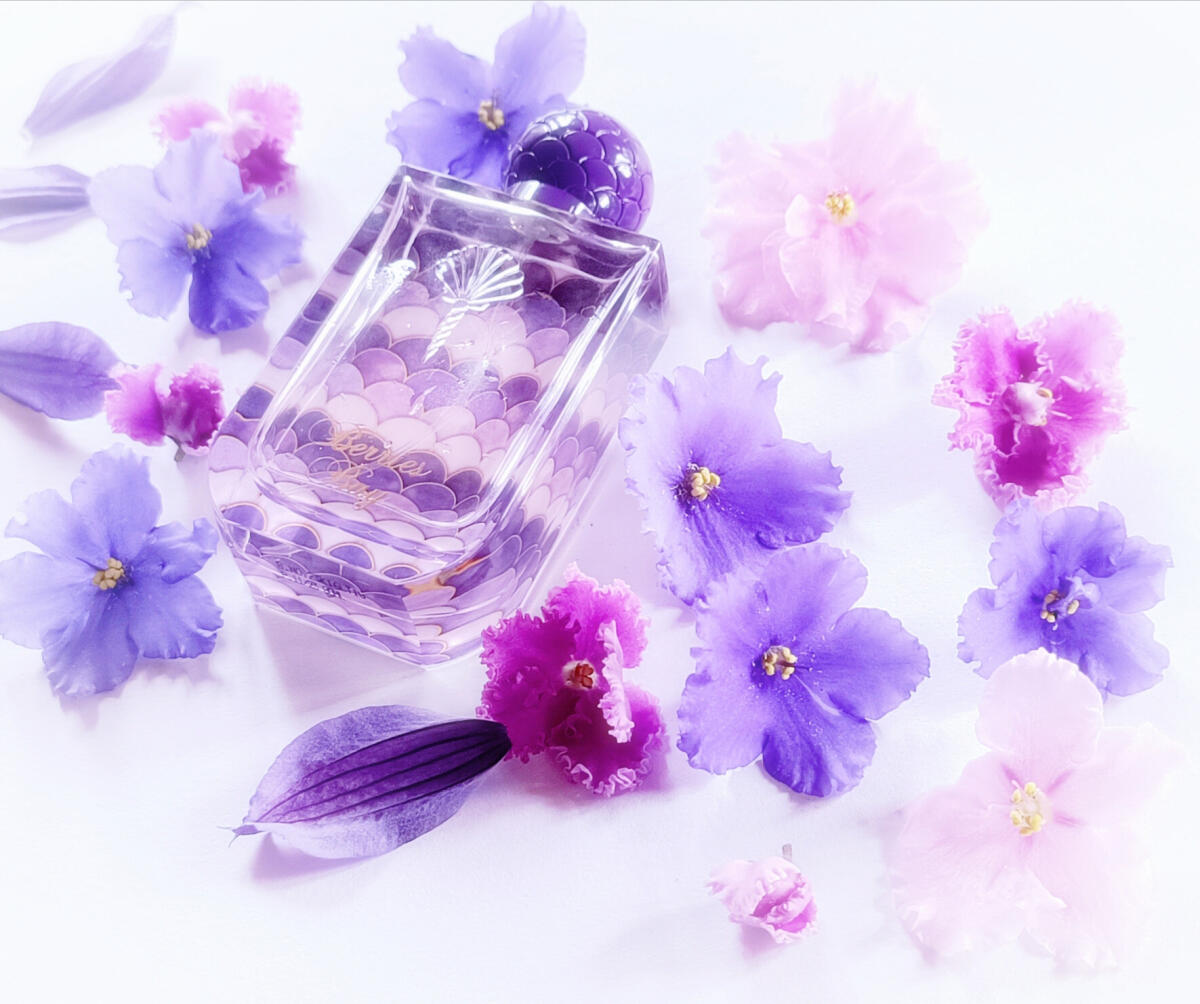 عطر ادکلن بریزبِی لازور پرفیومز - Berries Bay Lazure Perfumes - بررسی، قیمت و خرید