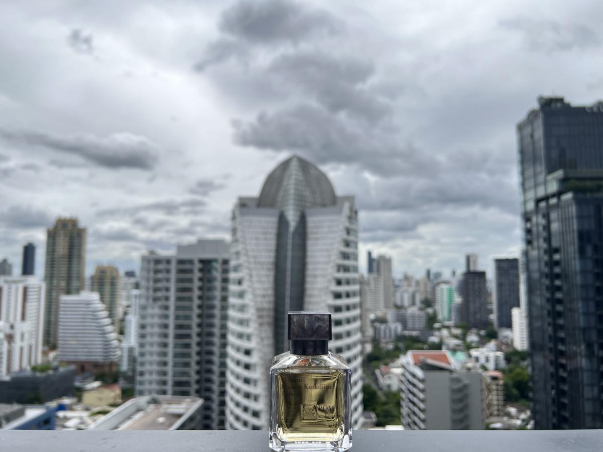 عطر ادکلن ای پوم پور هوم میزون فرانسیس کورکجان - APOM Pour Homme Maison Francis Kurkdjian - بررسی، قیمت و خرید