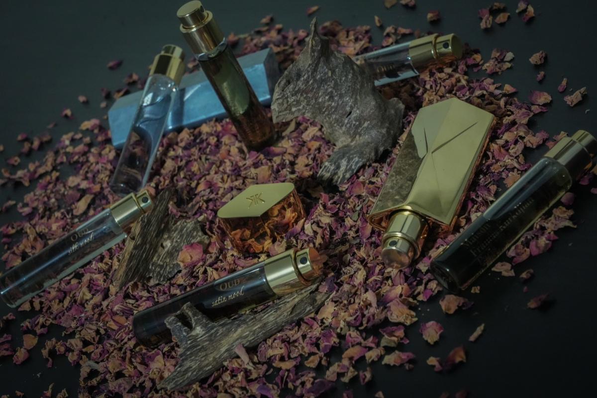 عطر ادکلن اود میسون فرانسیس کورکجان - Oud Maison Francis Kurkdjian - بررسی، قیمت و خرید