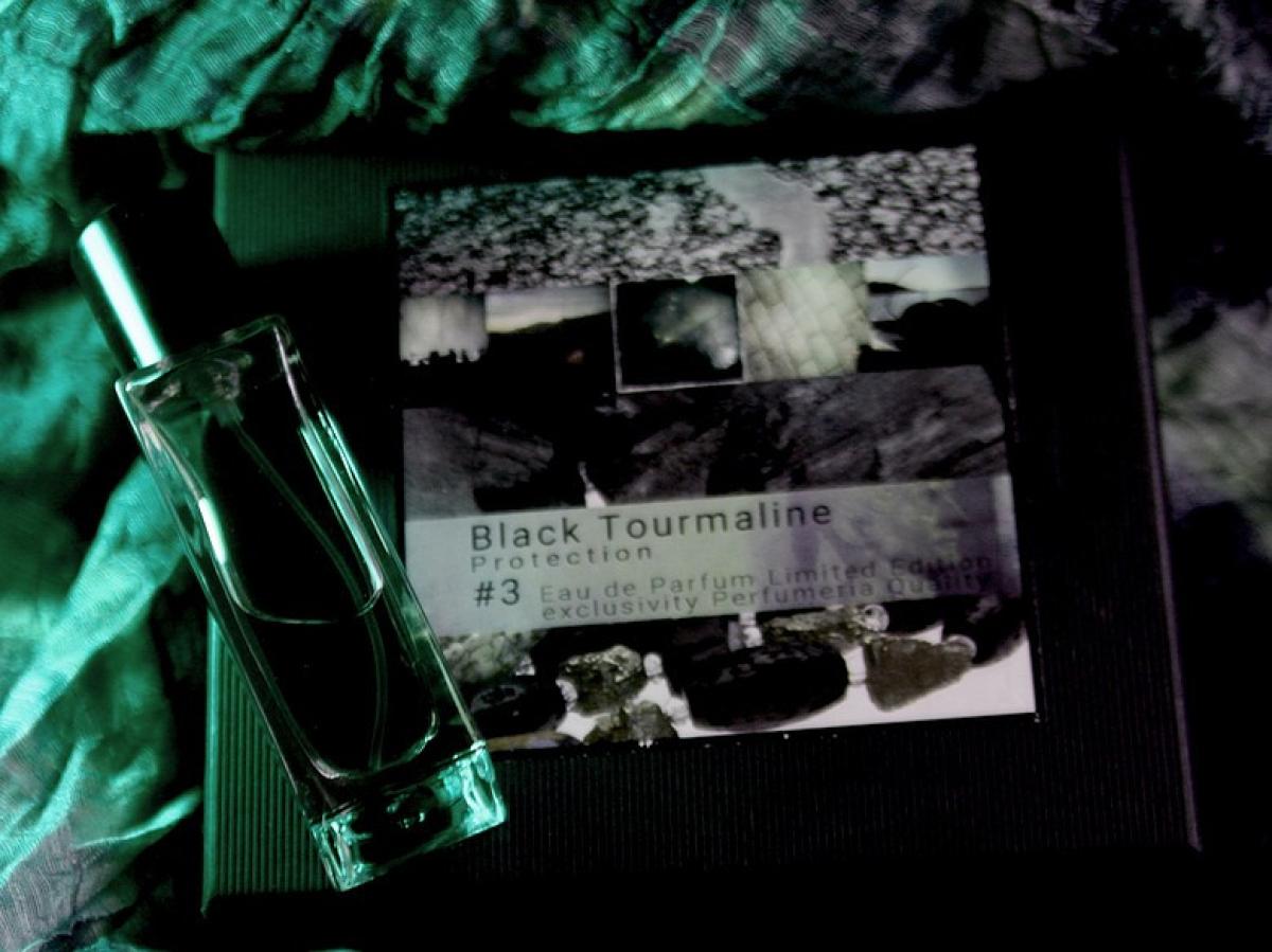 عطر ادکلن بلک تورمالین اولیویه دوربانو - Black Tourmaline Olivier Durbano - بررسی، قیمت و خرید