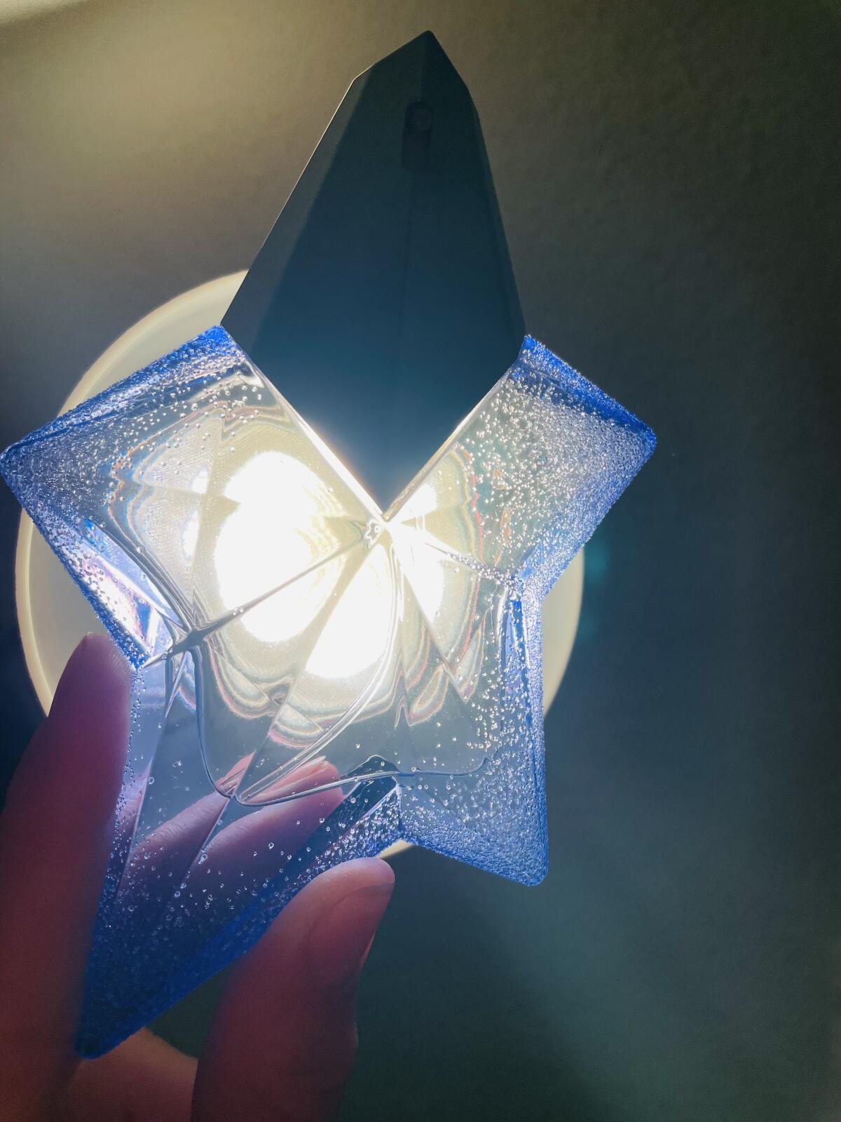 عطر ادکلن انجل او سوخغه ماگلر - Angel Eau Sucree 2015 Mugler - بررسی، قیمت و خرید