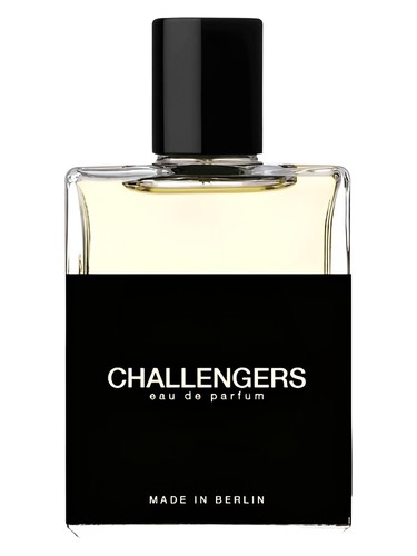 عطر ادکلن چلنجرز ماث اند ربیت پرفیومز - Challengers Moth and Rabbit Perfumes - بررسی، قیمت و خرید