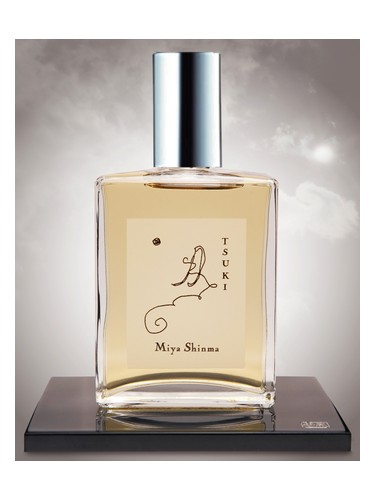 عطر ادکلن تسوکی میا شینما - Tsuki Miya Shinma - بررسی، قیمت و خرید