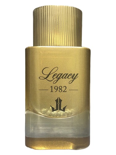 عطر ادکلن نوزده هشتاد و دو لگسی - 1982 Legacy - بررسی، قیمت و خرید