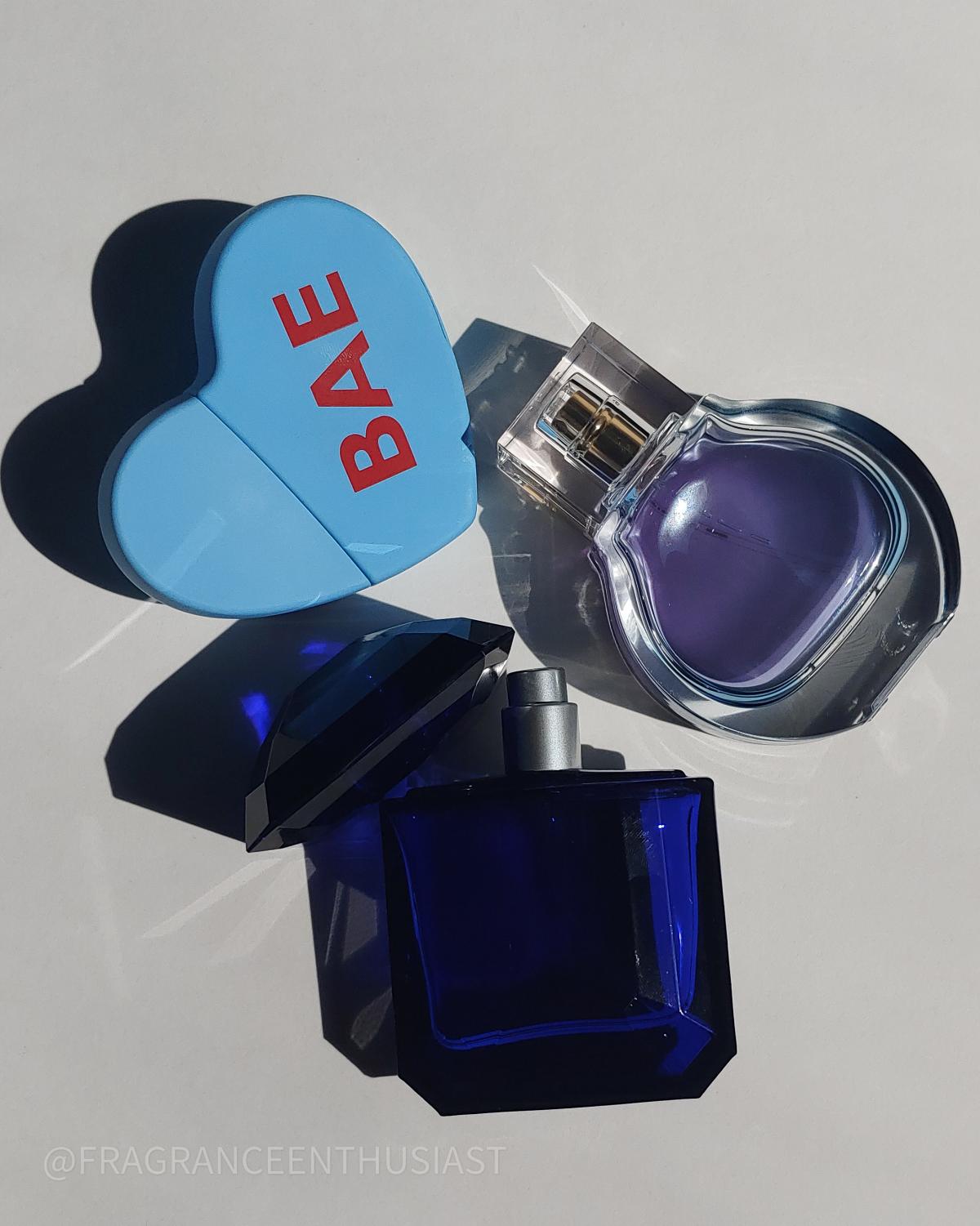عطر ادکلن بِی کی‌کی‌دبلیو فریگرنس - BAE KKW Fragrance - بررسی، قیمت و خرید