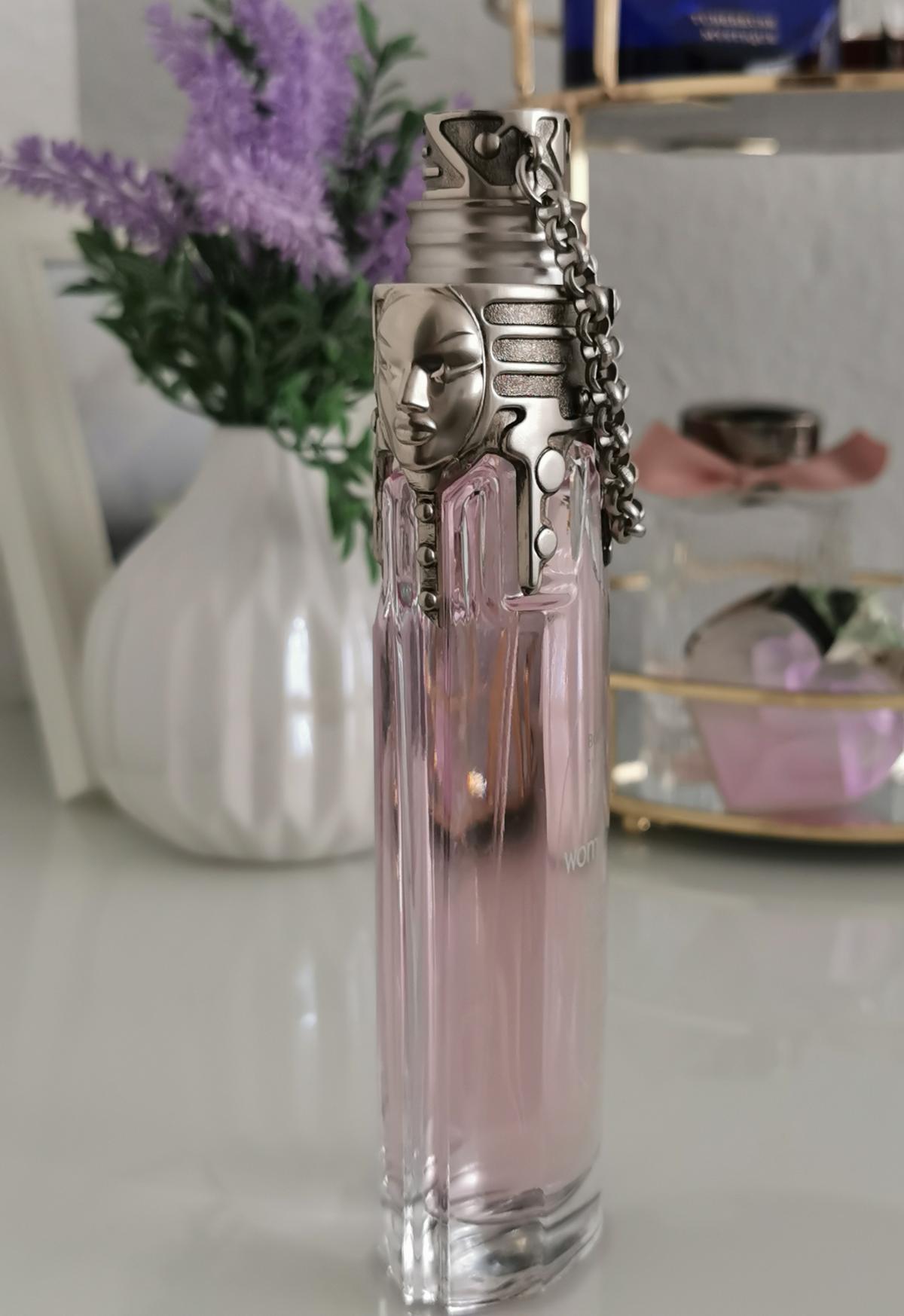 عطر ادکلن دی تِیست آو فریگرَنس وومَنیتی موگلر - The Taste of Fragrance Womanity Mugler - بررسی، قیمت و خرید