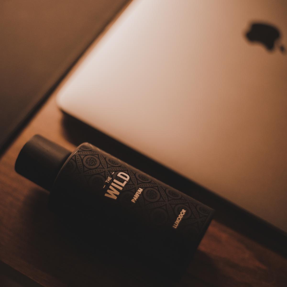 عطر ادکلن د وایلد لوکسودور - The Wild Luxodor - بررسی، قیمت و خرید