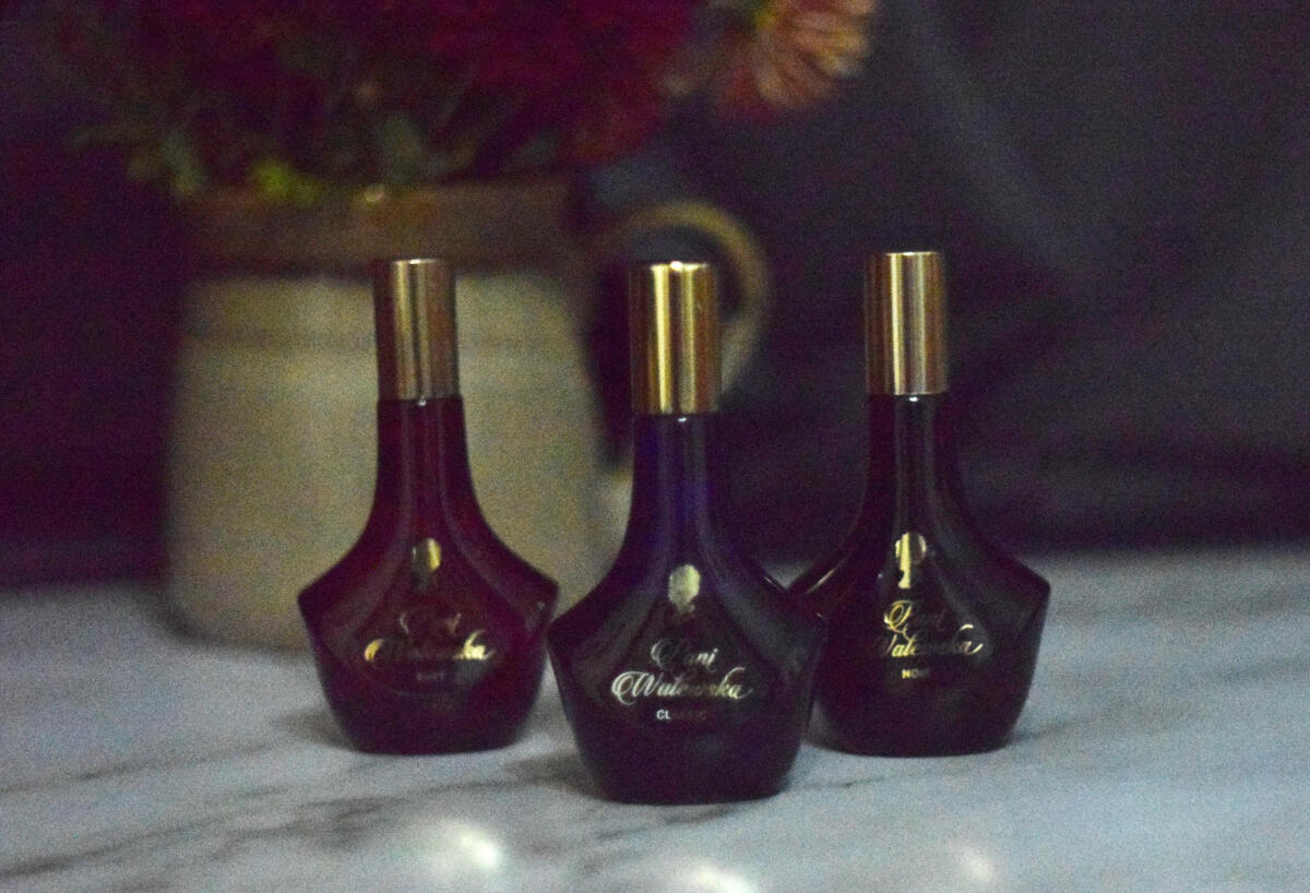 عطر ادکلن پانی والفسکا شیک میراکلوم - Pani Walewska Chic Miraculum - بررسی، قیمت و خرید