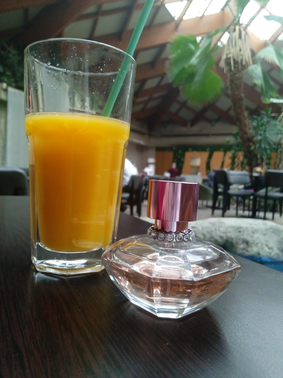 عطر ادکلن بیبی فت گادس کیمورا لی سیمونز - Baby Phat Goddess Kimora Lee Simmons - بررسی، قیمت و خرید