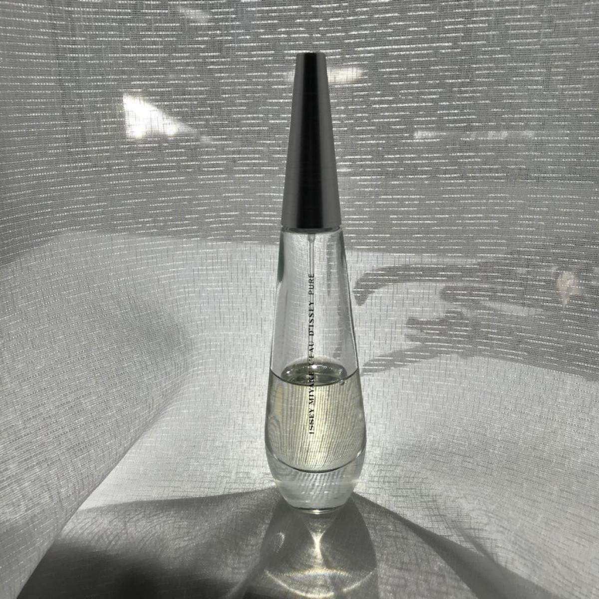 عطر ادکلن لئو دیسی پیور ایسه میاکه - L'Eau d'Issey Pure Issey Miyake - بررسی، قیمت و خرید