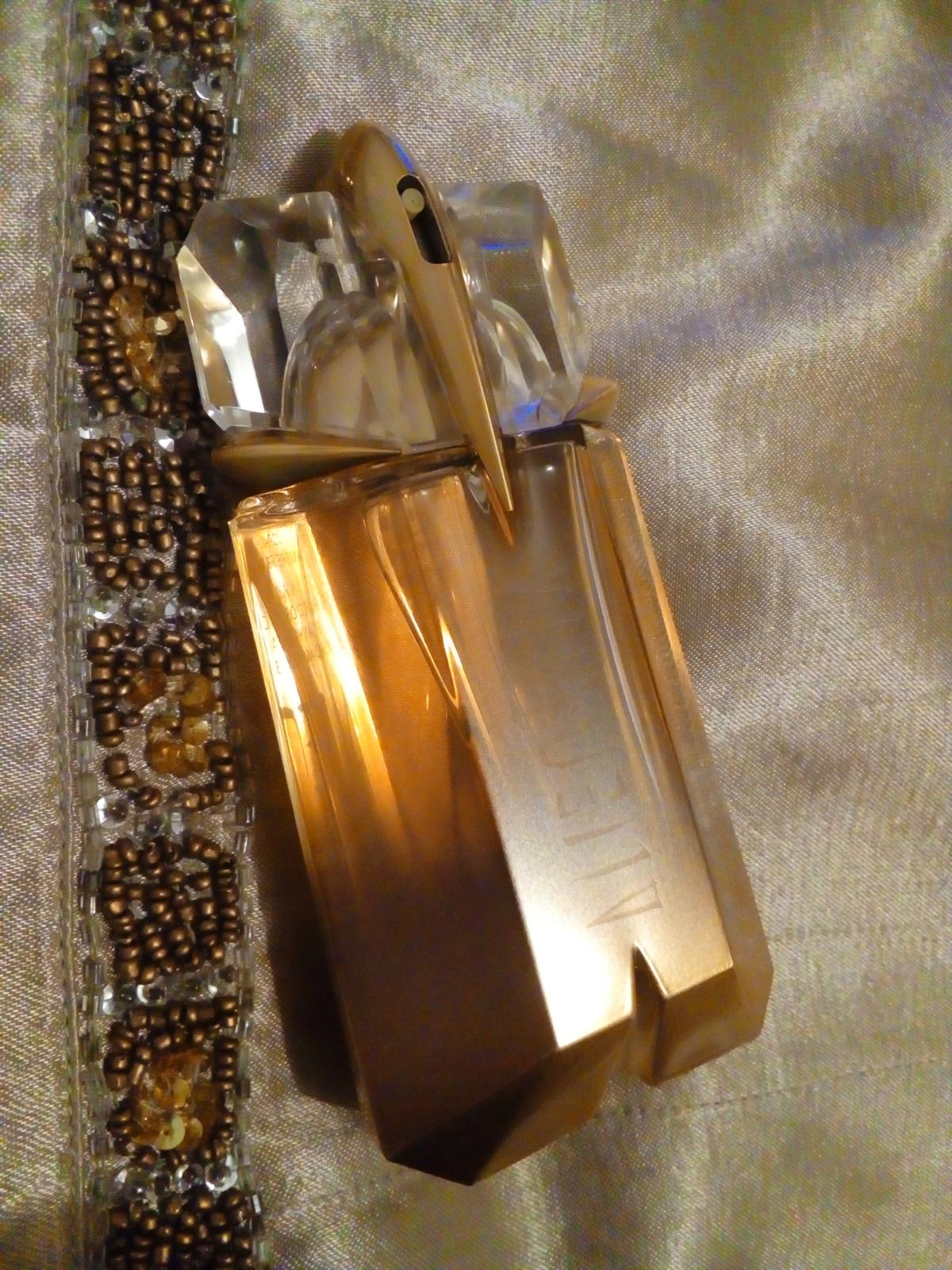 عطر ادکلن الین سانسنس ادیشن لیمیتد ۲۰۱۱ اور دامبر موگلر - Alien Sunessence Edition Limitee 2011 Or d'Ambre Mugler - بررسی، قیمت و خرید