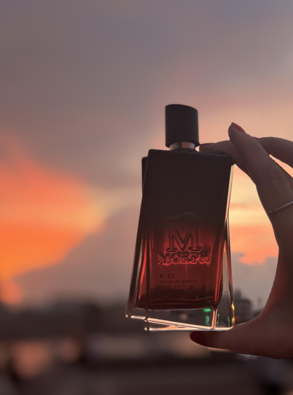 عطر ادکلن ای ۲۱ مورف - A 21 Morph - بررسی، قیمت و خرید