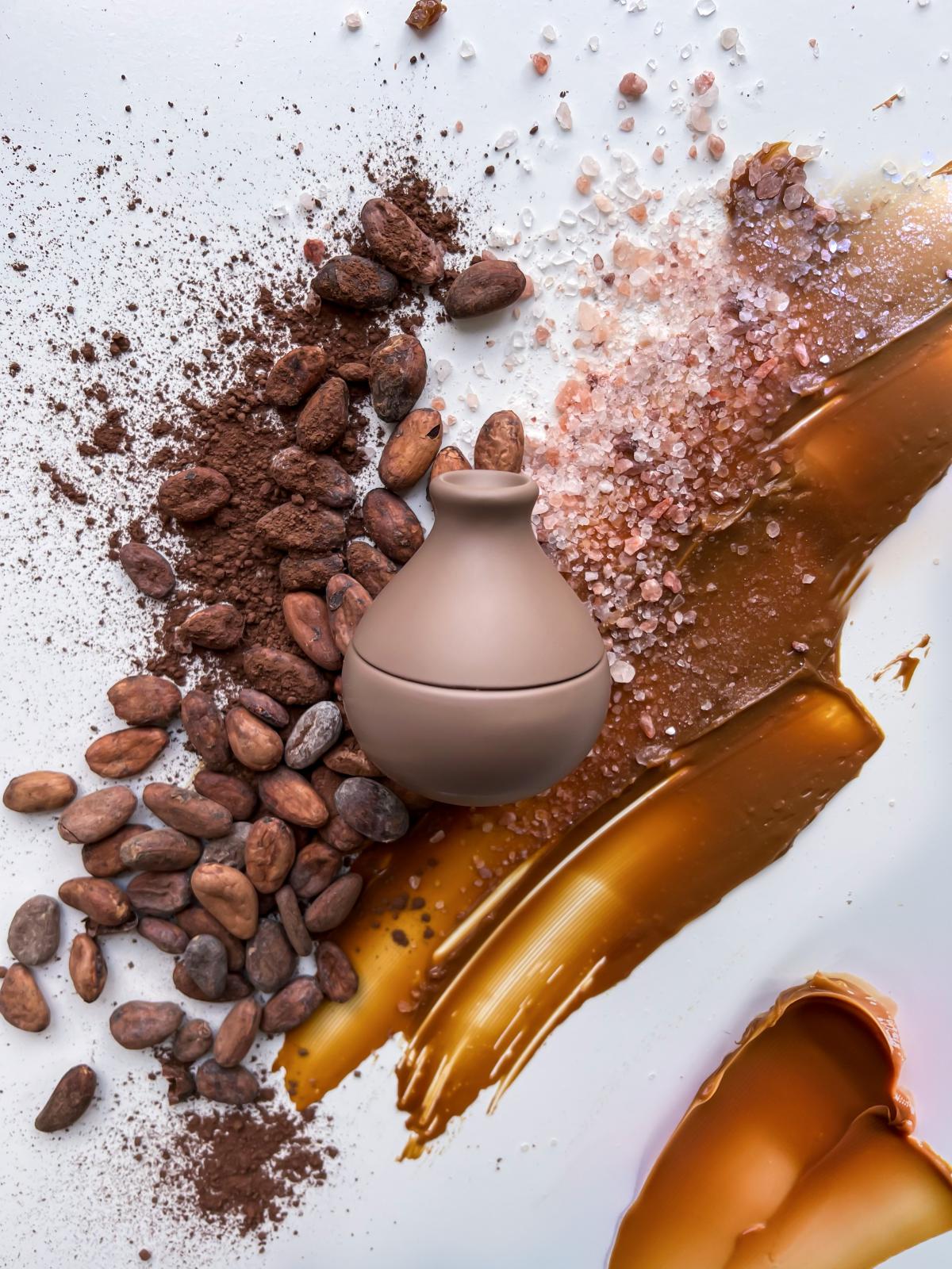 عطر ادکلن کارامل ارکید کی کی دبلیو فروگرنس - Caramel Orchid KKW Fragrance - بررسی، قیمت و خرید