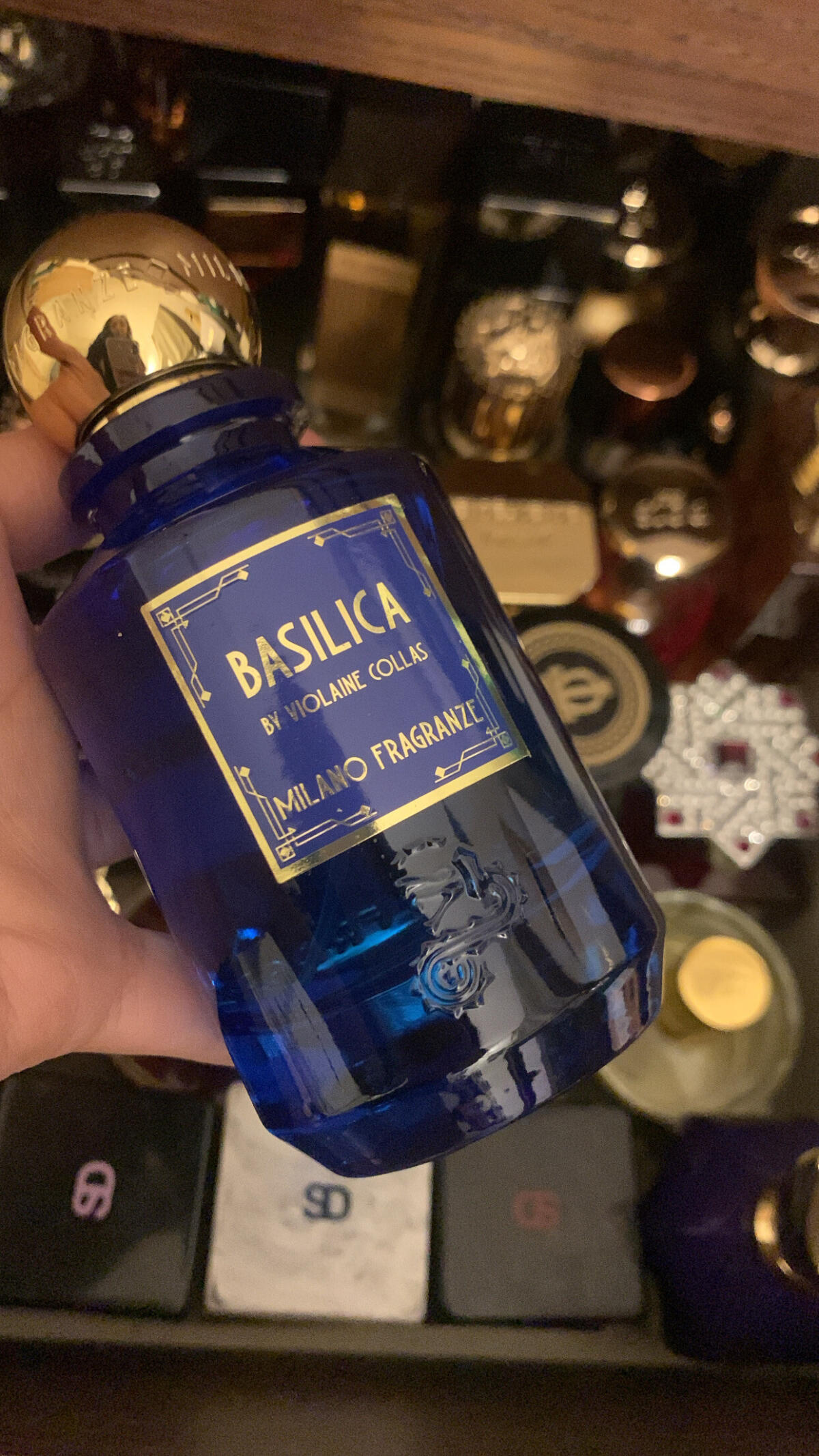 عطر ادکلن بازیلکا میلان فرانزه - Basilica Milano Fragranze - بررسی، قیمت و خرید