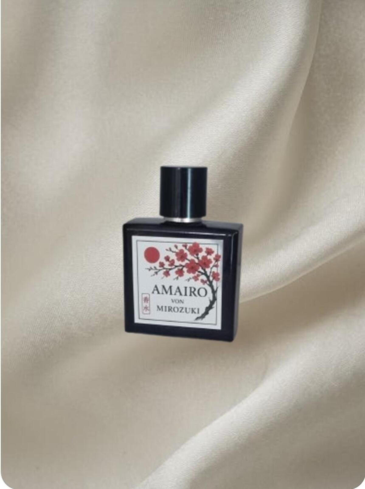 عطر ادکلن اماایرو میروزوکی - Amairo Mirozuki - بررسی، قیمت و خرید