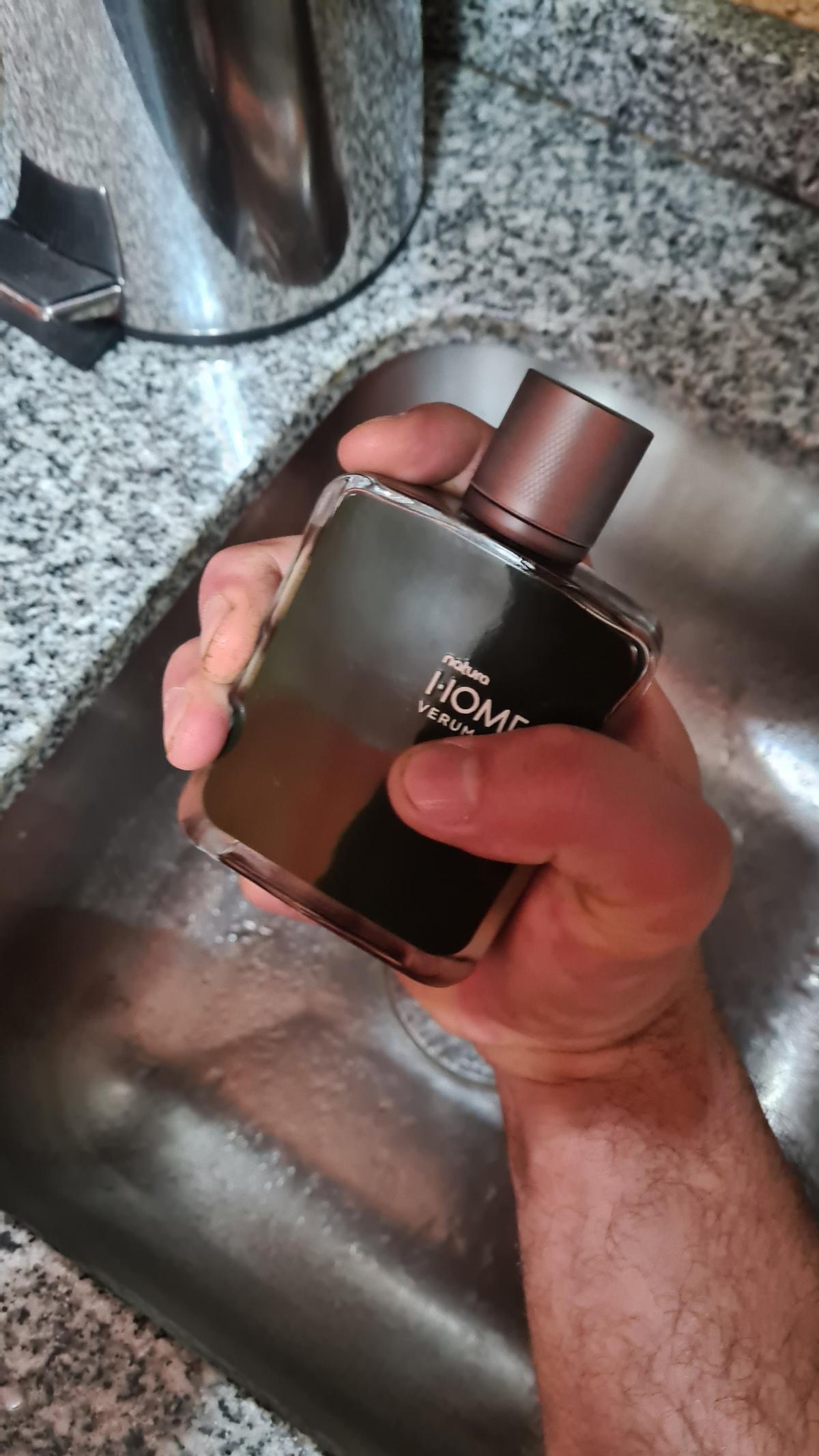 عطر ادکلن هومه‌م وروُم ناتورا - Homem Verum Natura - بررسی، قیمت و خرید