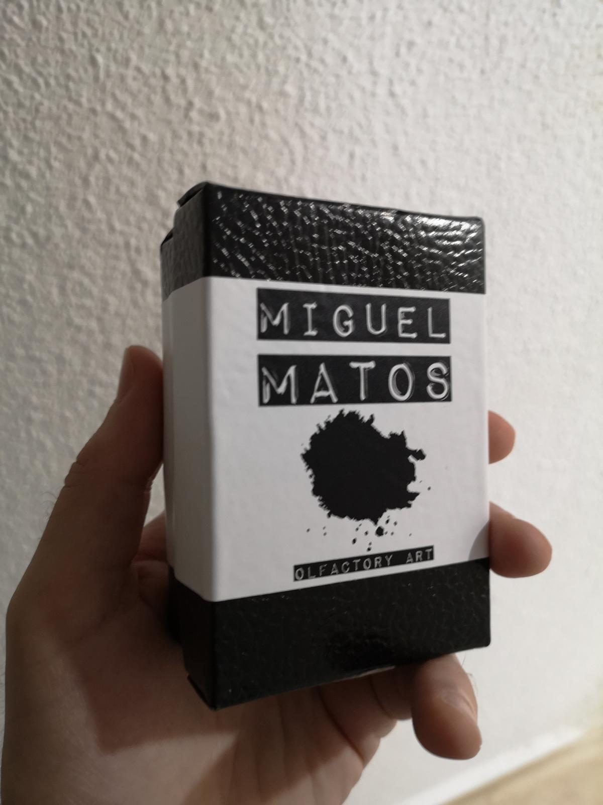 عطر ادکلن بِرنت فلاوِر میگل ماتوس - Burnt Flower Miguel Matos - بررسی، قیمت و خرید
