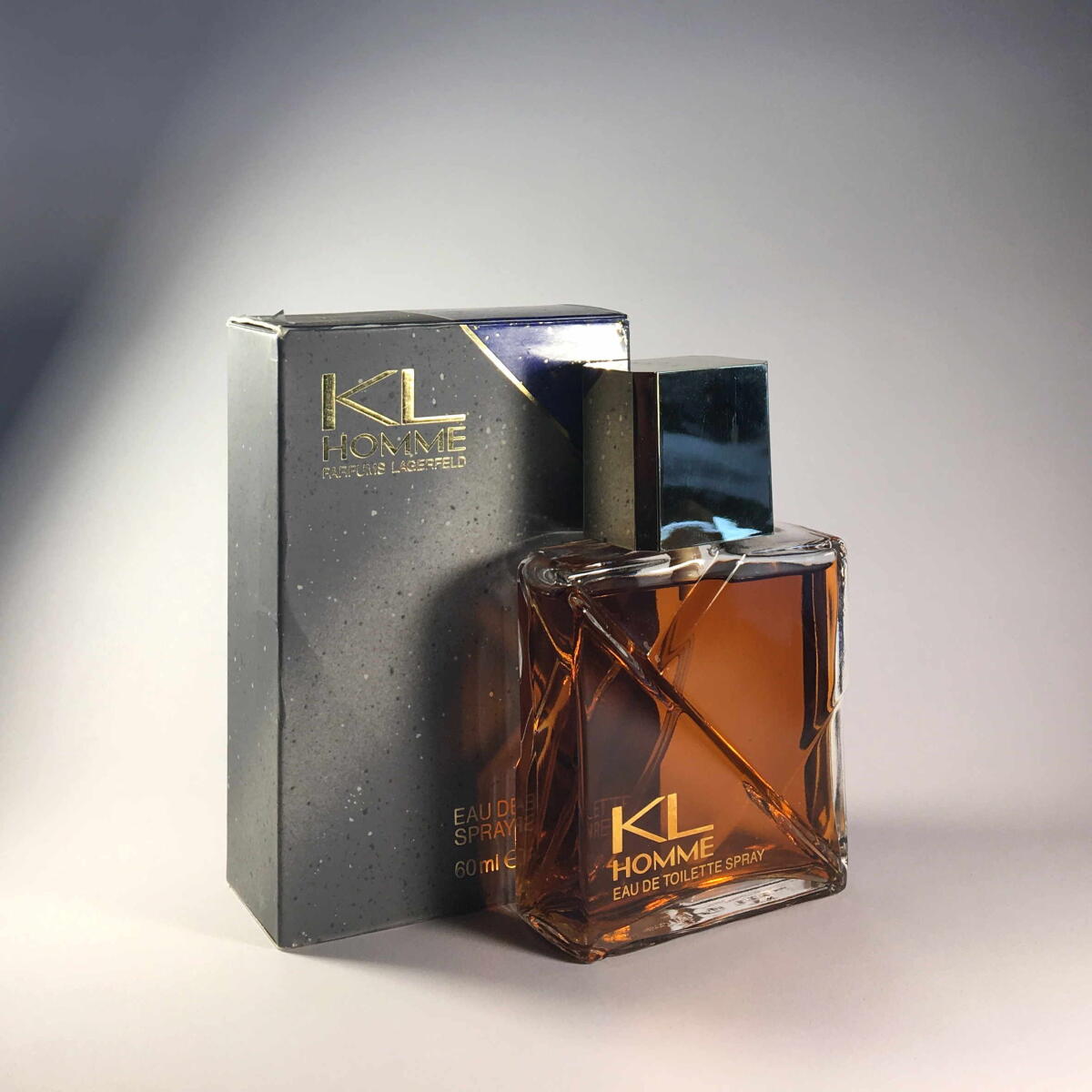 عطر ادکلن کل هوم کارل لاگرفلد - KL Homme Karl Lagerfeld - بررسی، قیمت و خرید
