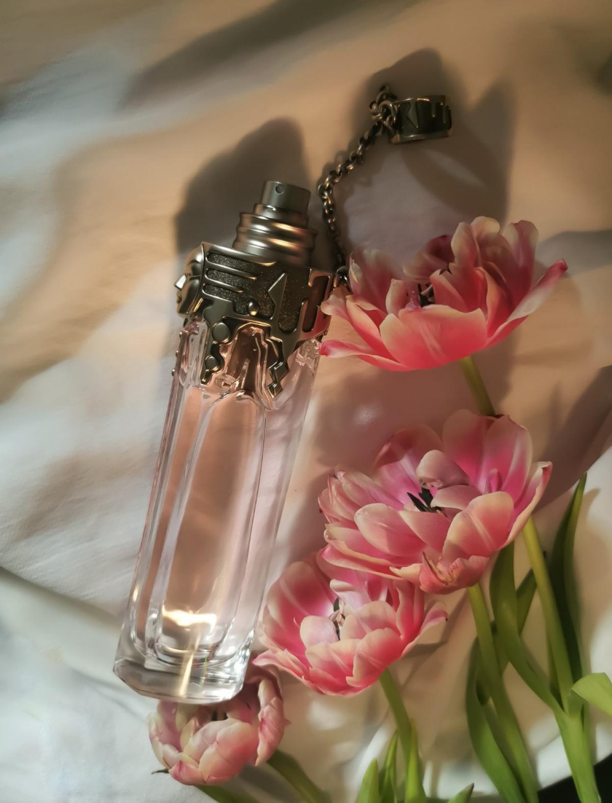 عطر ادکلن دی تِیست آو فریگرَنس وومَنیتی موگلر - The Taste of Fragrance Womanity Mugler - بررسی، قیمت و خرید