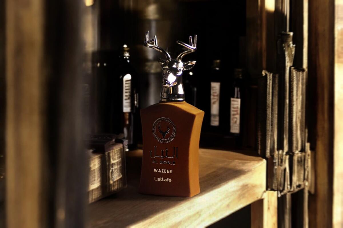 عطر ادکلن وزیر لتافا پرفیومز - Wazeer Lattafa Perfumes - بررسی، قیمت و خرید
