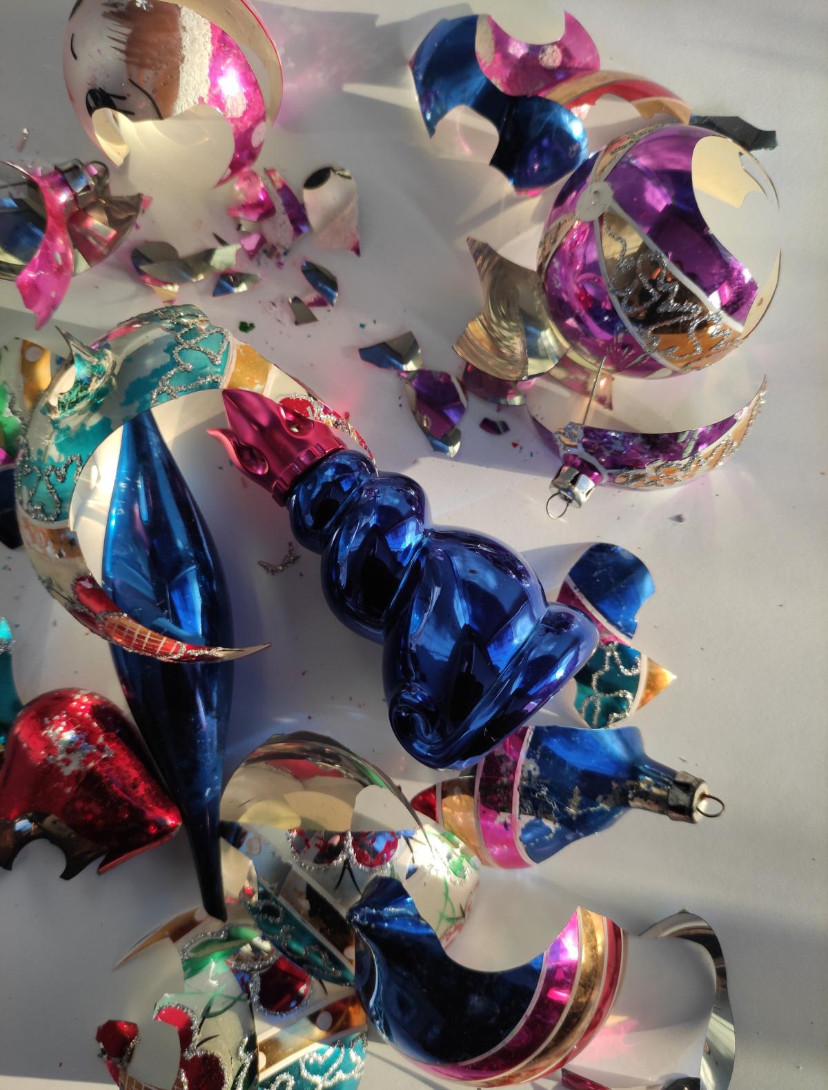 عطر ادکلن له بل د ریکی بل د مینو نینا ریچی - Les Belles de Ricci Belle de Minuit Nina Ricci - بررسی، قیمت و خرید