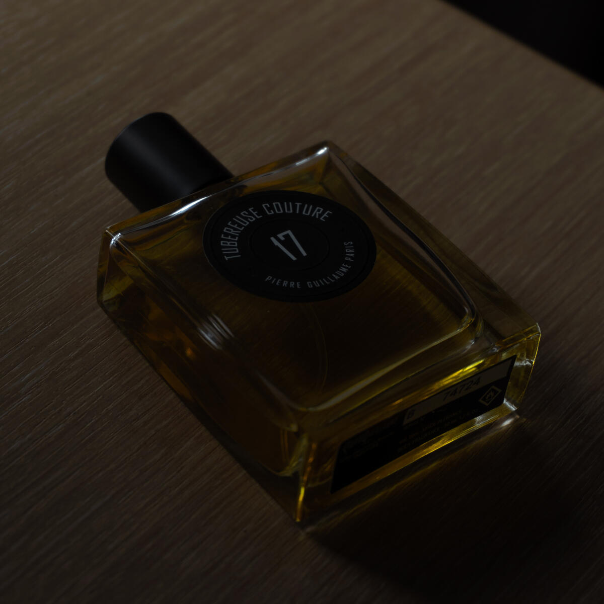 عطر ادکلن تیوبروز کوتور ۱۷ پیر گیوم پاریس - Tubereuse Couture 17 Pierre Guillaume Paris - بررسی، قیمت و خرید