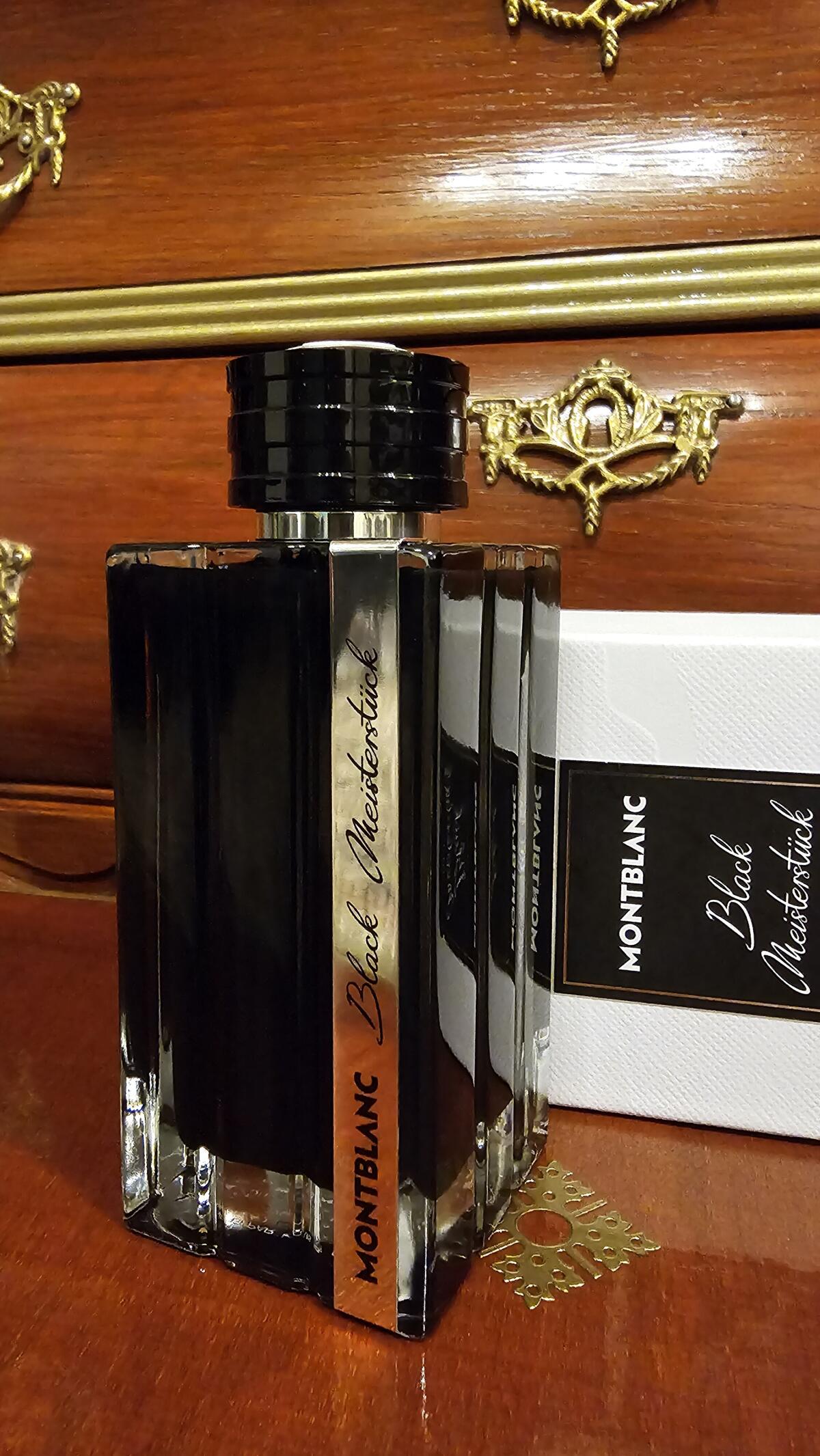 عطر ادکلن بلک مایستر اشتوک مون بلان - Black Meisterstuck Montblanc - بررسی، قیمت و خرید
