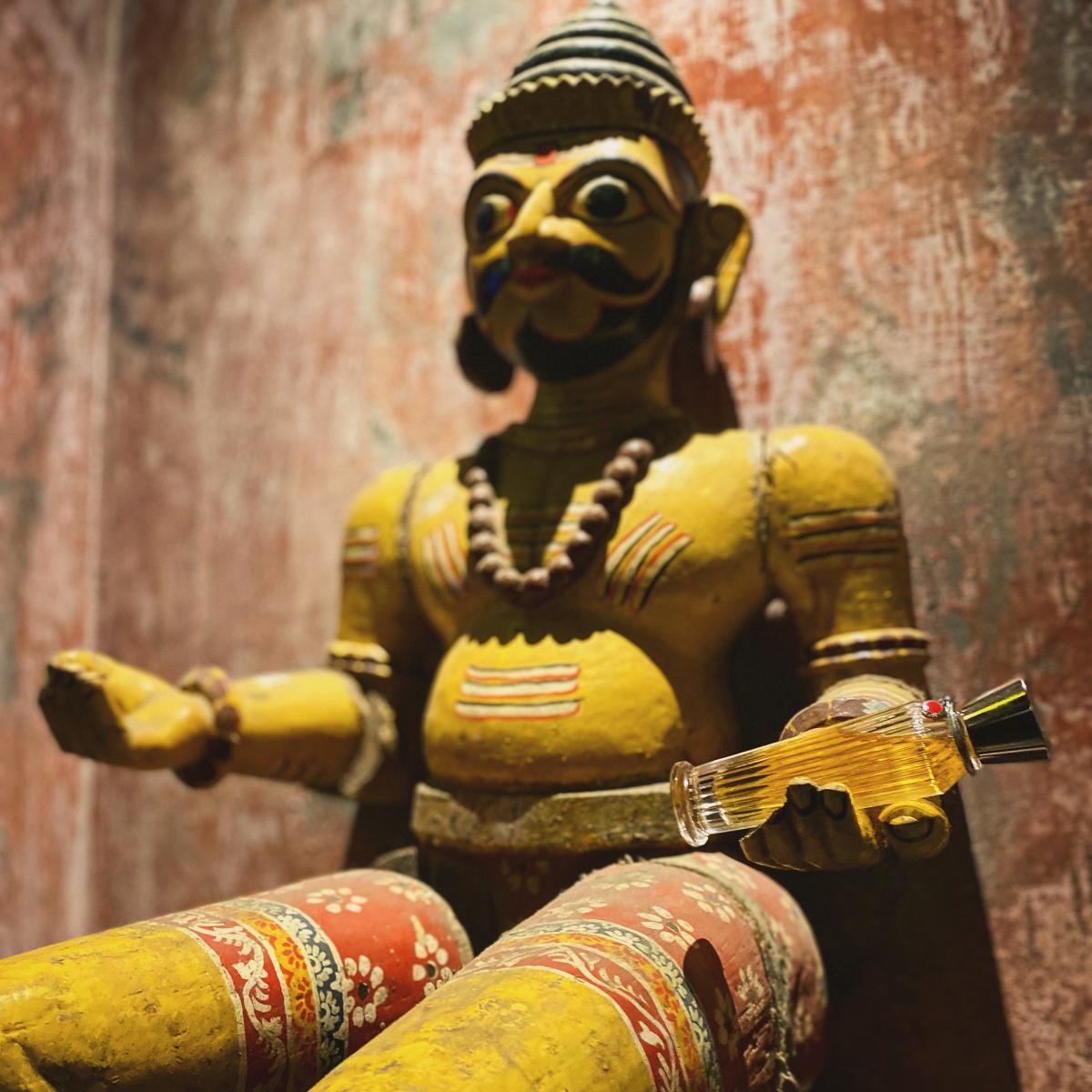 عطر ادکلن تری نیلا ورمیغ کِرِیشنز - Trayee Neela Vermeire Creations - بررسی، قیمت و خرید