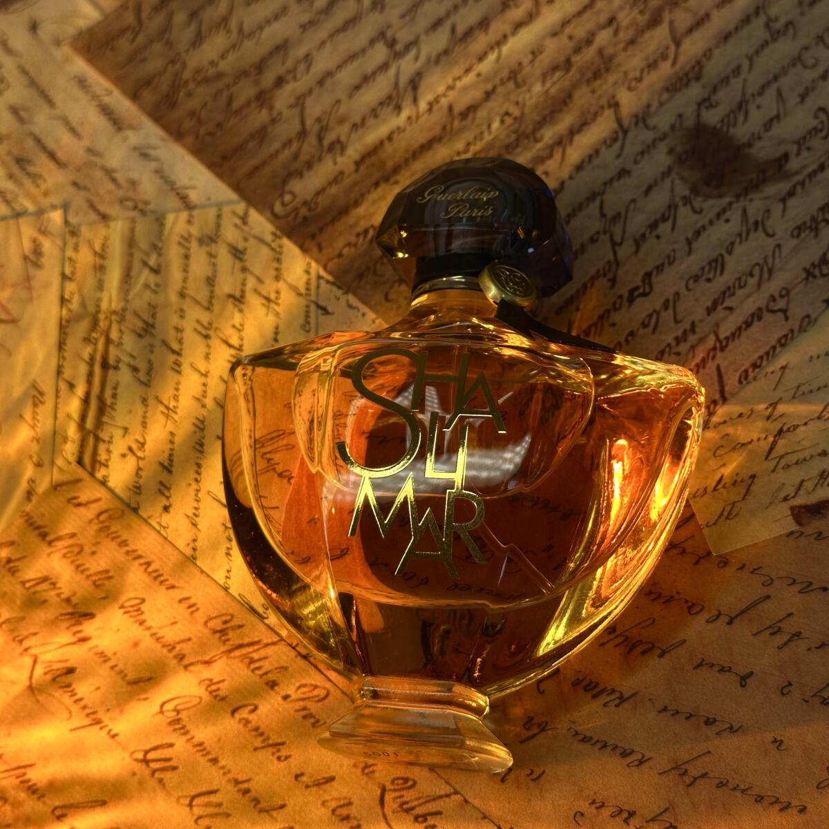 عطر ادکلن شالیمار ال اسنس گرلن - Shalimar L'Essence Guerlain - بررسی، قیمت و خرید