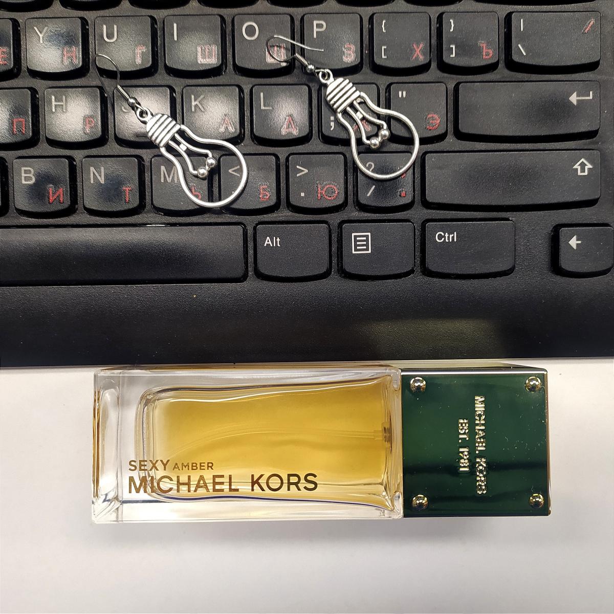 عطر ادکلن س..کسی امبر مایکل کورس - Se..xy Amber Michael Kors - بررسی، قیمت و خرید