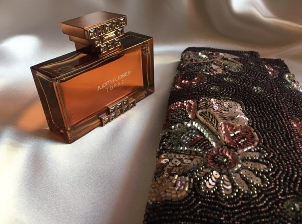 عطر ادکلن تاپاز جودیت لیبر - Topaz Judith Leiber - بررسی، قیمت و خرید
