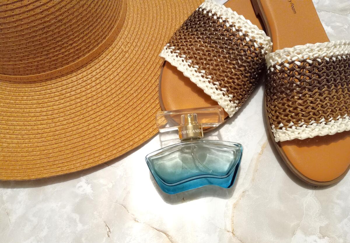 عطر ادکلن جی بای جنیفر انیستون جنیفر آنیستون - J by Jennifer Aniston Jennifer Aniston - بررسی، قیمت و خرید