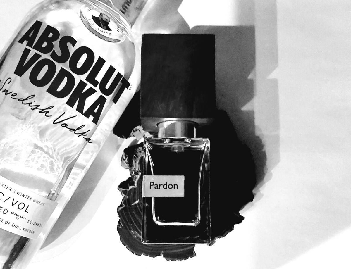 عطر ادکلن پاردون ناسوماتو - Pardon Nasomatto - بررسی، قیمت و خرید