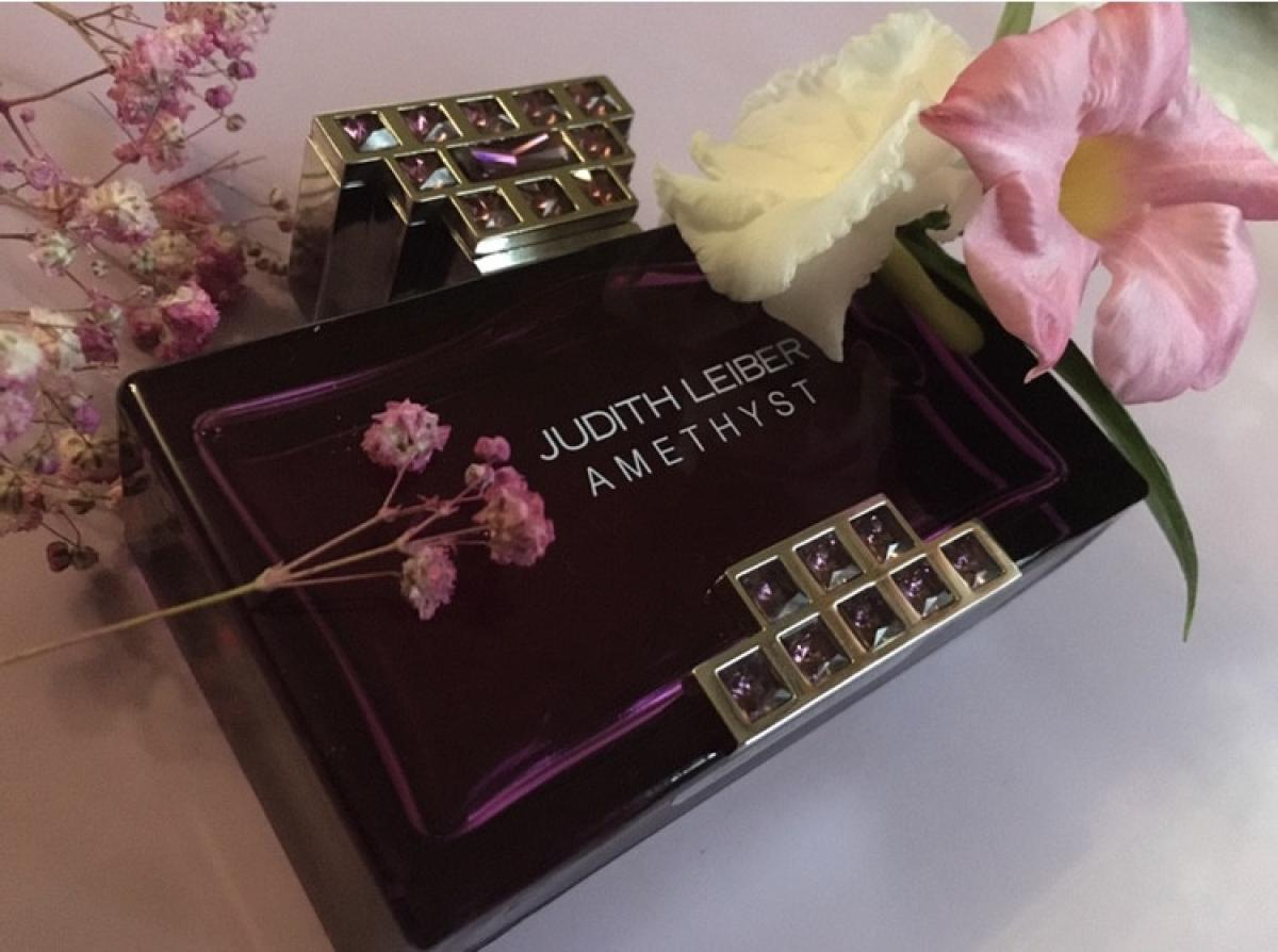 عطر ادکلن آمتیست جودیت لیبر - Amethyst Judith Leiber - بررسی، قیمت و خرید