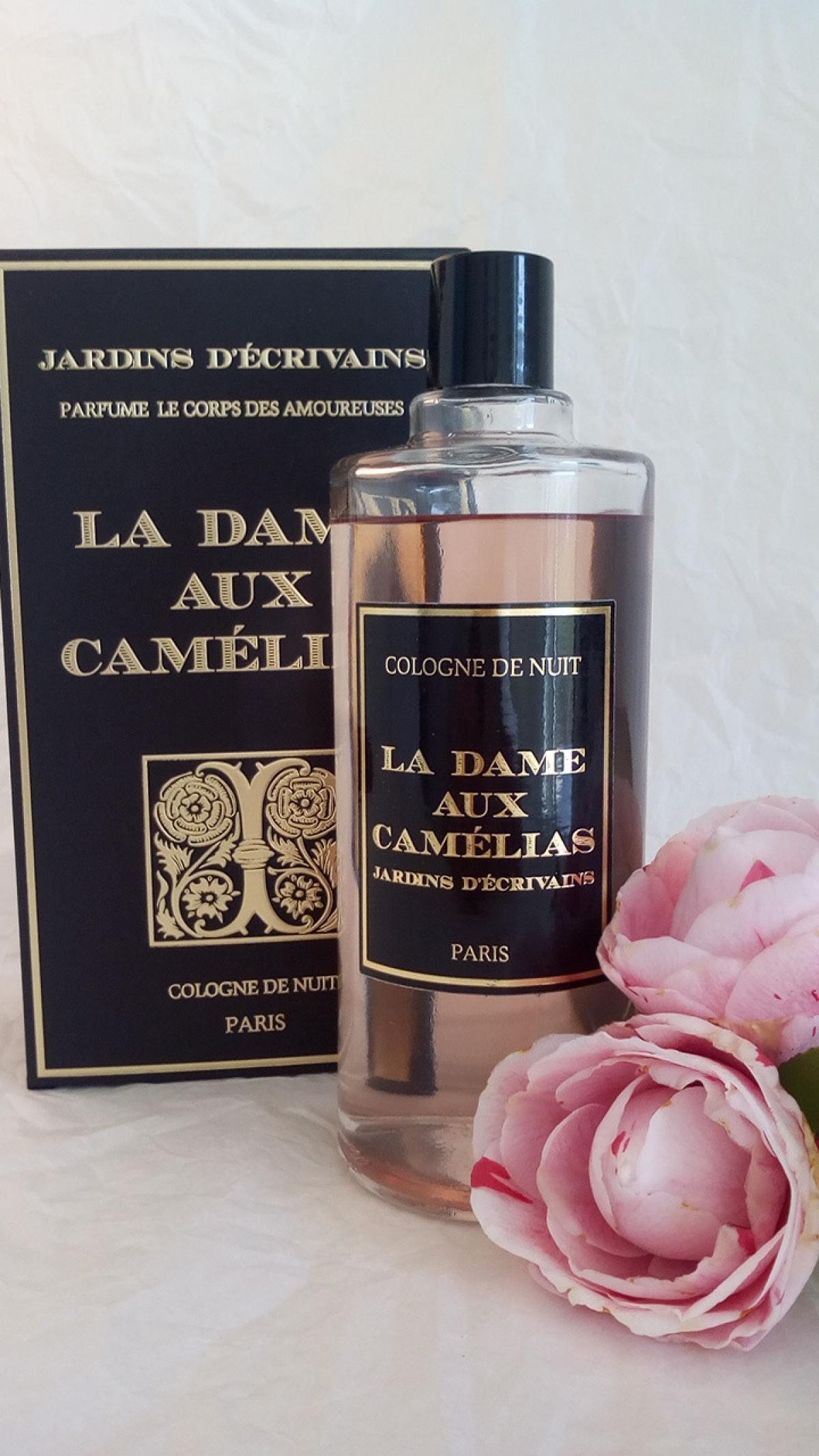 عطر ادکلن لادیاموآکملیاس-نایتکلون ژردن دکریونز - La Dame aux Camelias - Night Cologne Jardins d’Ecrivains - بررسی، قیمت و خرید