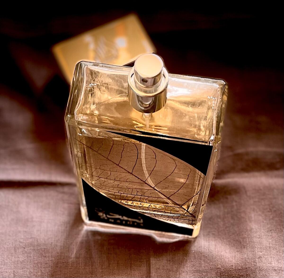 عطر ادکلن نجدیه لتافا پرفیومز - Najdia Lattafa Perfumes - بررسی، قیمت و خرید