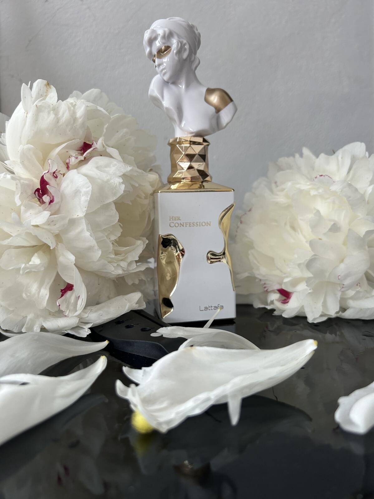 عطر ادکلن هر کنفشن لتافه پرفیوم - Her Confession Lattafa Perfumes - بررسی، قیمت و خرید