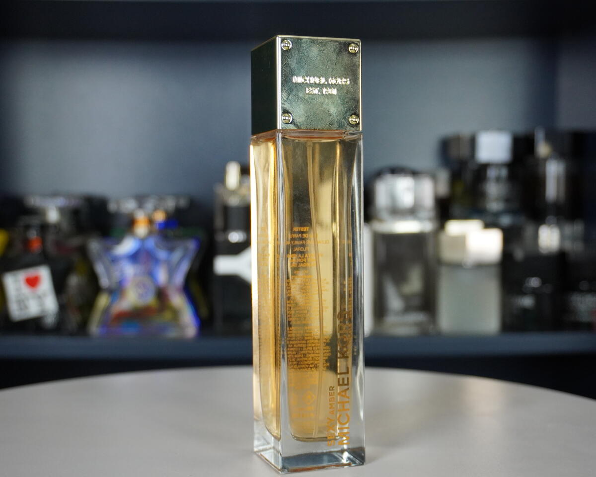 عطر ادکلن س..کسی امبر مایکل کورس - Se..xy Amber Michael Kors - بررسی، قیمت و خرید