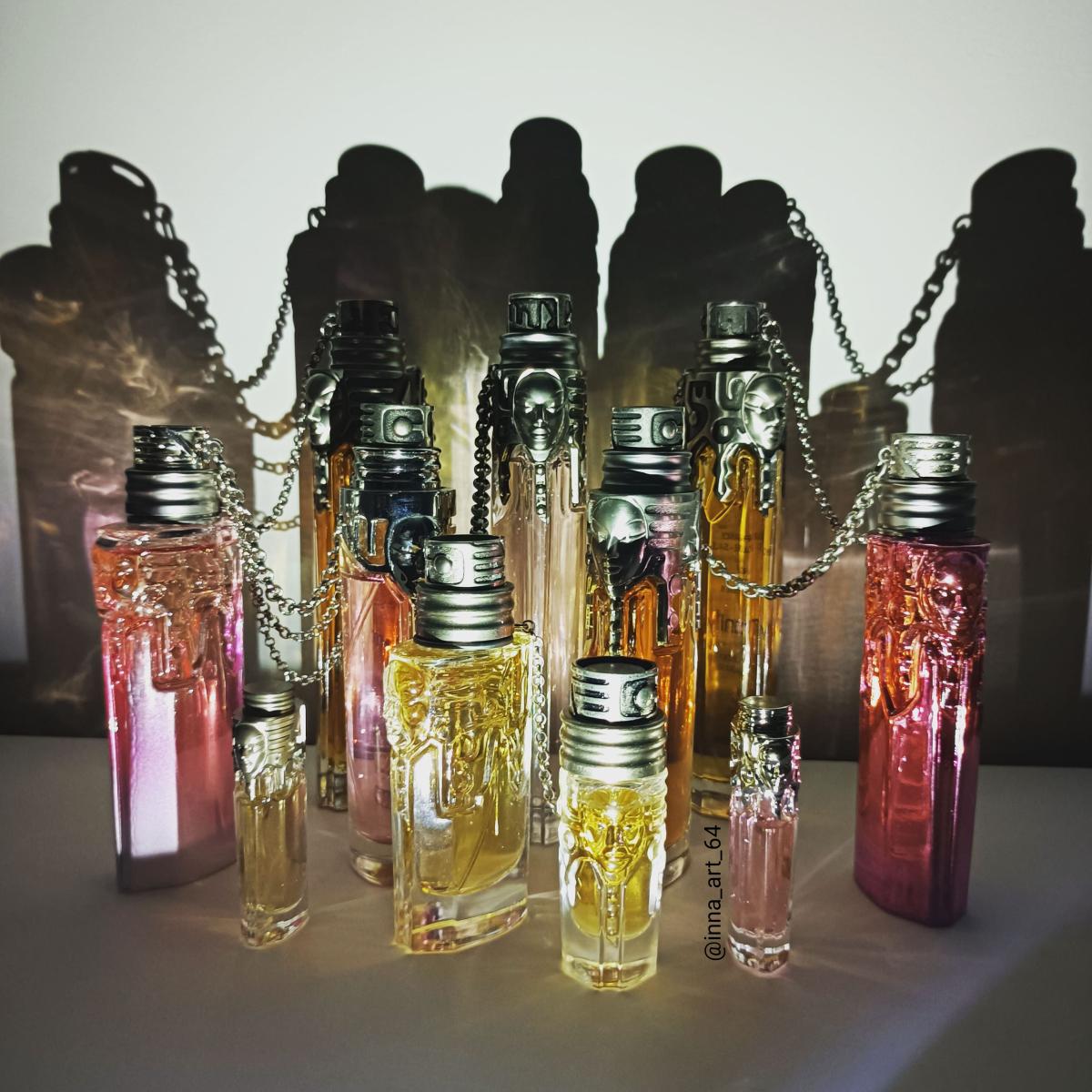 عطر ادکلن دی تِیست آو فریگرَنس وومَنیتی موگلر - The Taste of Fragrance Womanity Mugler - بررسی، قیمت و خرید