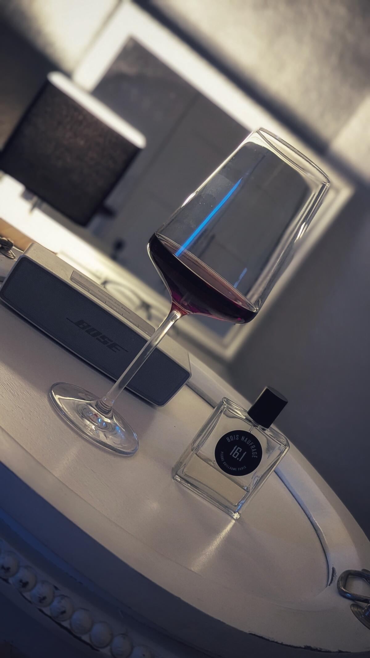 عطر ادکلن بوی نوفراژ شانزده و یک پیر گیوم پاریس - Bois Naufrage 16.1 Pierre Guillaume Paris - بررسی، قیمت و خرید