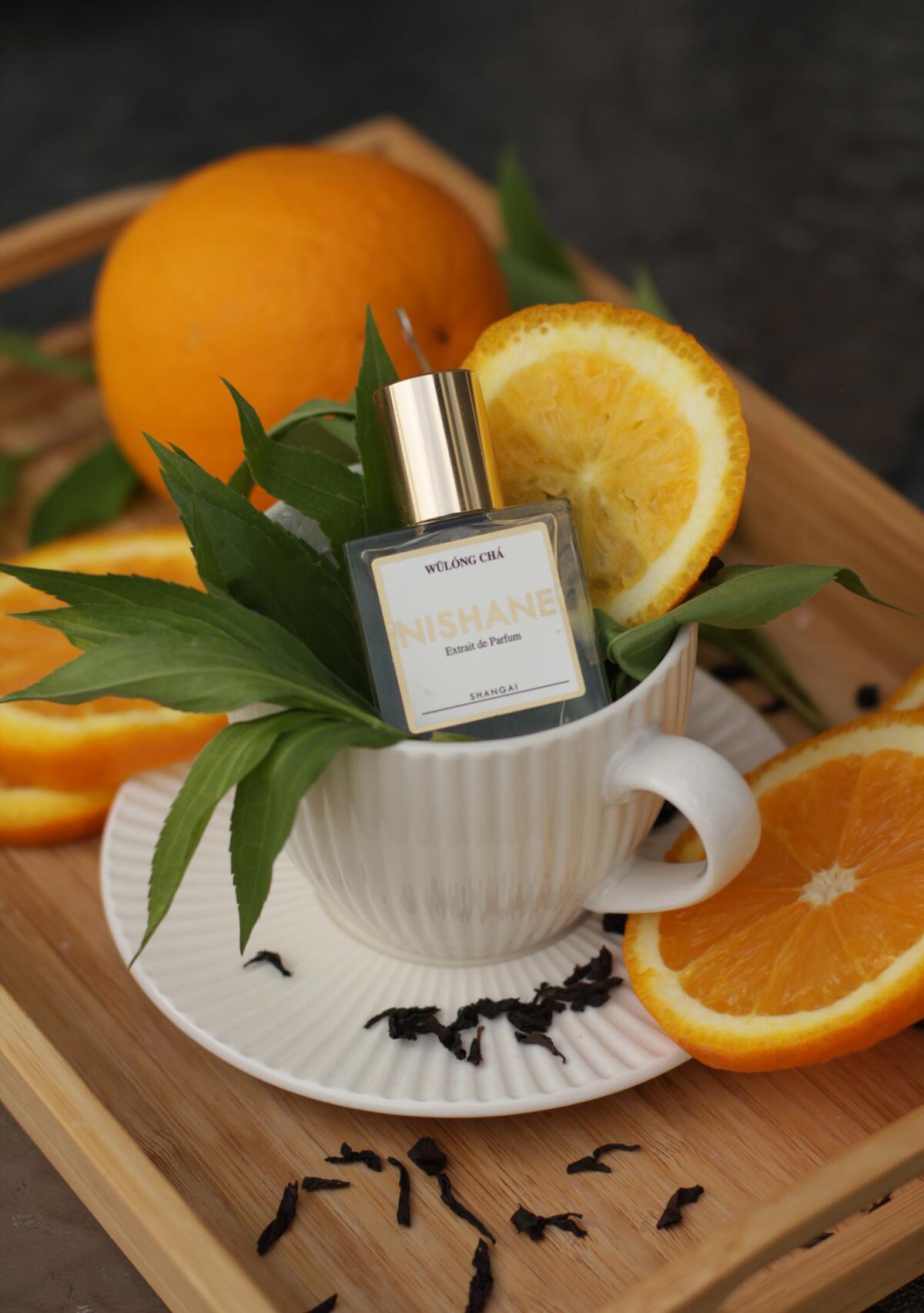 عطر ادکلن وولانگ چا نیشانه - Wulóng Chá Nishane - بررسی، قیمت و خرید