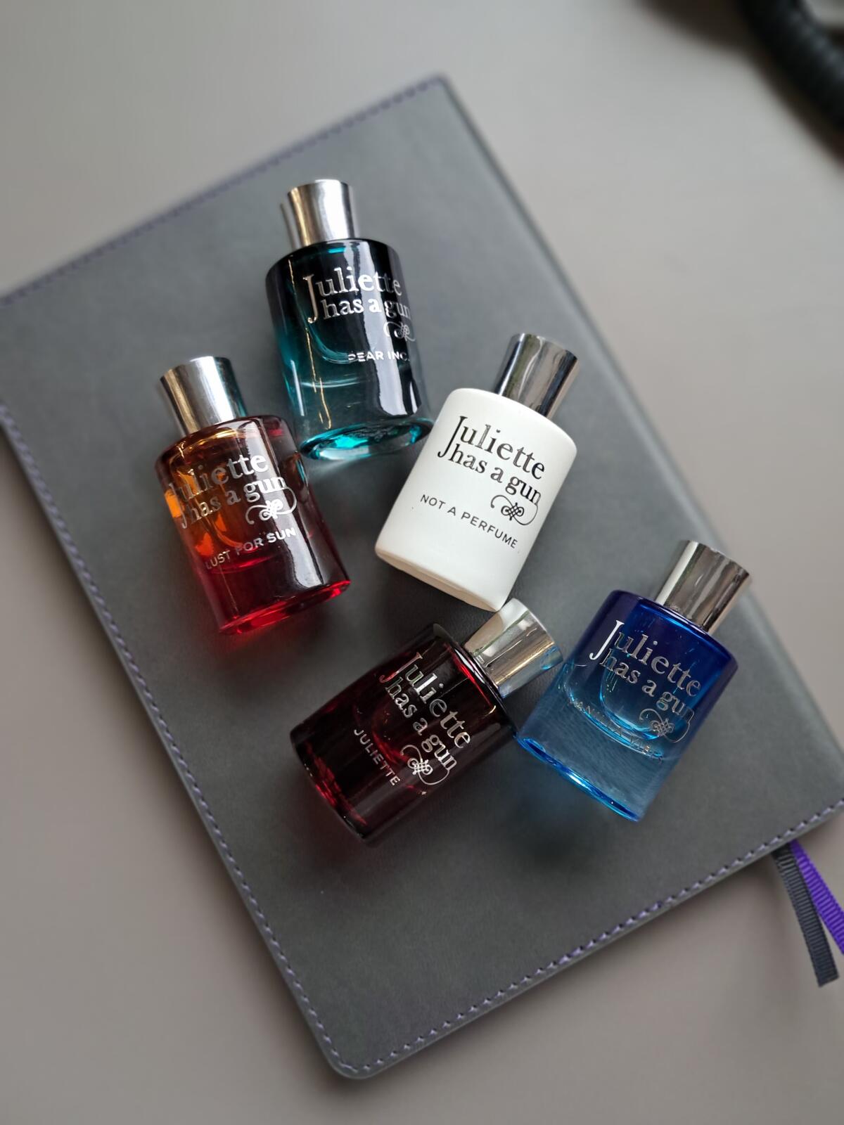 عطر ادکلن لست فور سان ژولیت هز ا گان - Lust for Sun Juliette Has A Gun - بررسی، قیمت و خرید