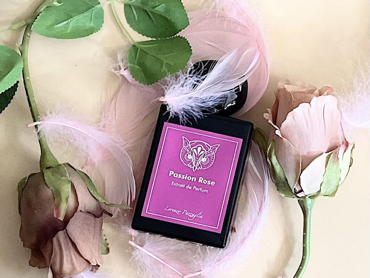 عطر ادکلن پشن رز لورنتزو پاوتزایلیا - Passion Rose Lorenzo Pazzaglia - بررسی، قیمت و خرید