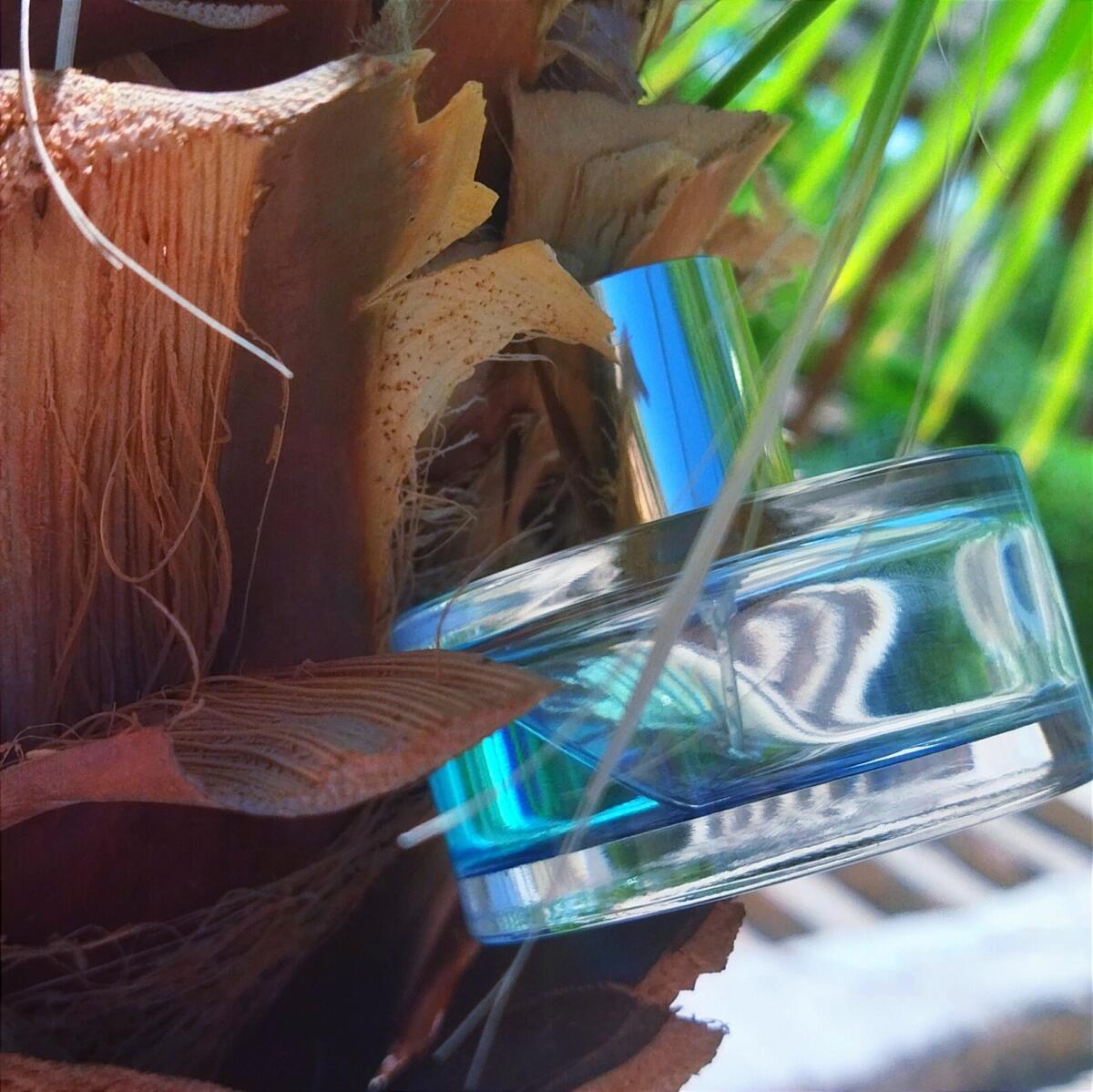 عطر ادکلن بلو واندرز اریفلیم - Blue Wonders Oriflame - بررسی، قیمت و خرید