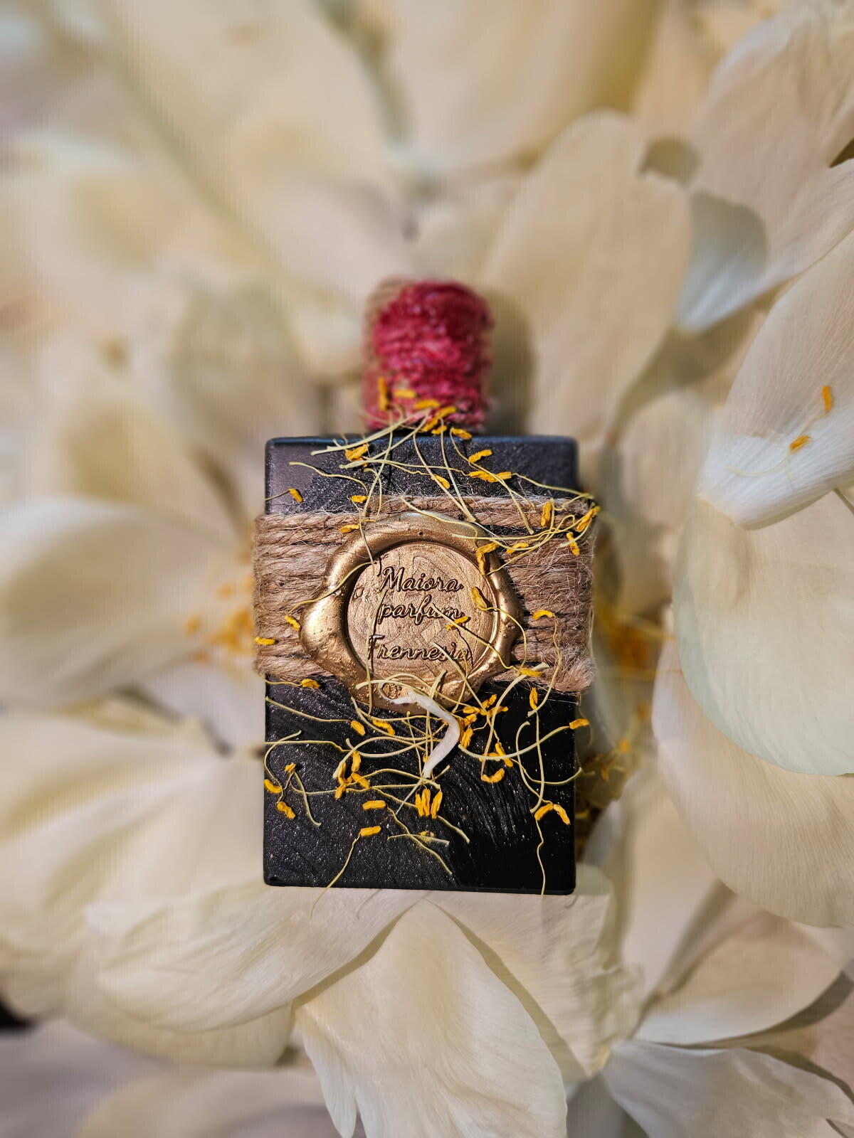 عطر ادکلن فرانسا پاسترا مایورا پرفیوم - Phraenesya Pastiera Maiora Parfum - بررسی، قیمت و خرید