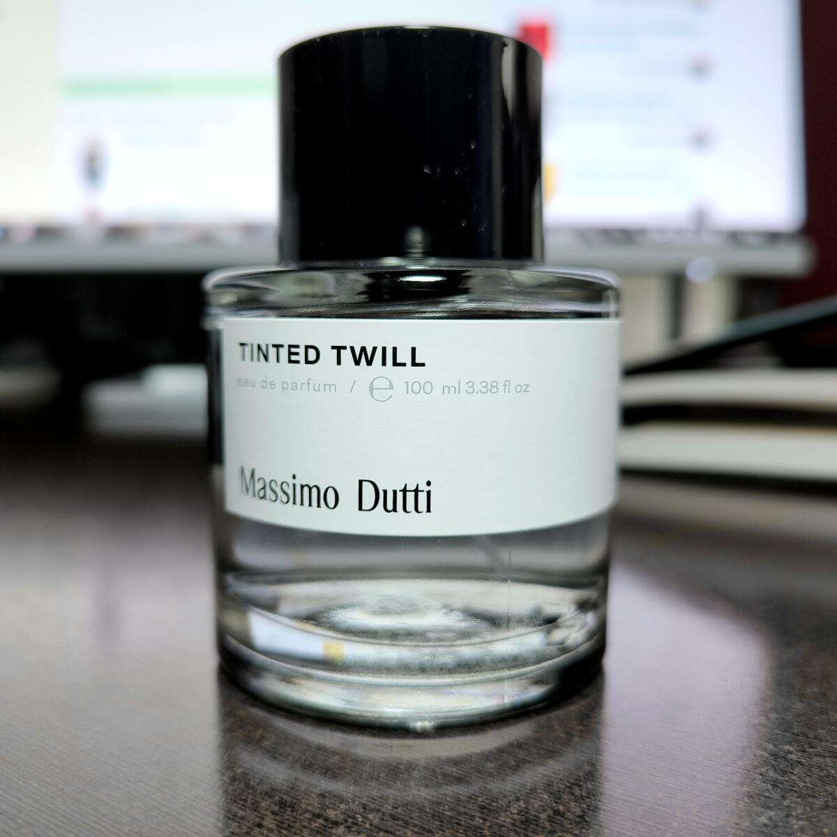 عطر ادکلن تینتد توویل ماسیمو دوتی - Tinted Twill Massimo Dutti - بررسی، قیمت و خرید